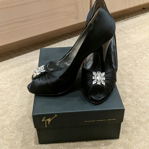 Giuseppe Zanotti heels size 39 - Picture 1 of 8